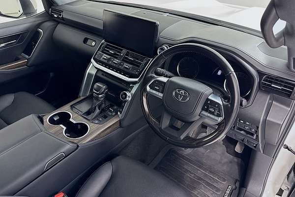 2023 Toyota LANDCRUISER VX FJA300R