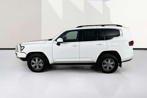 2023 Toyota LANDCRUISER VX FJA300R