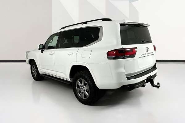 2023 Toyota LANDCRUISER VX FJA300R