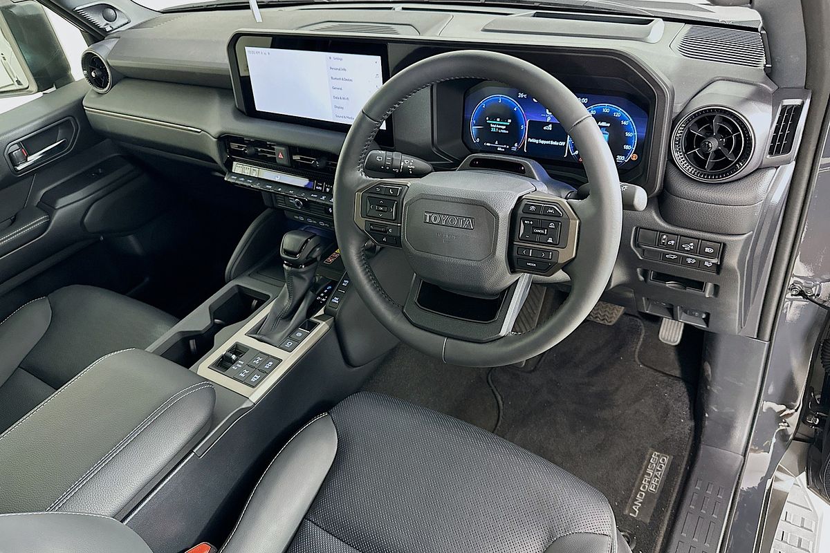 2024 Toyota Landcruiser Prado Altitude GDJ251R