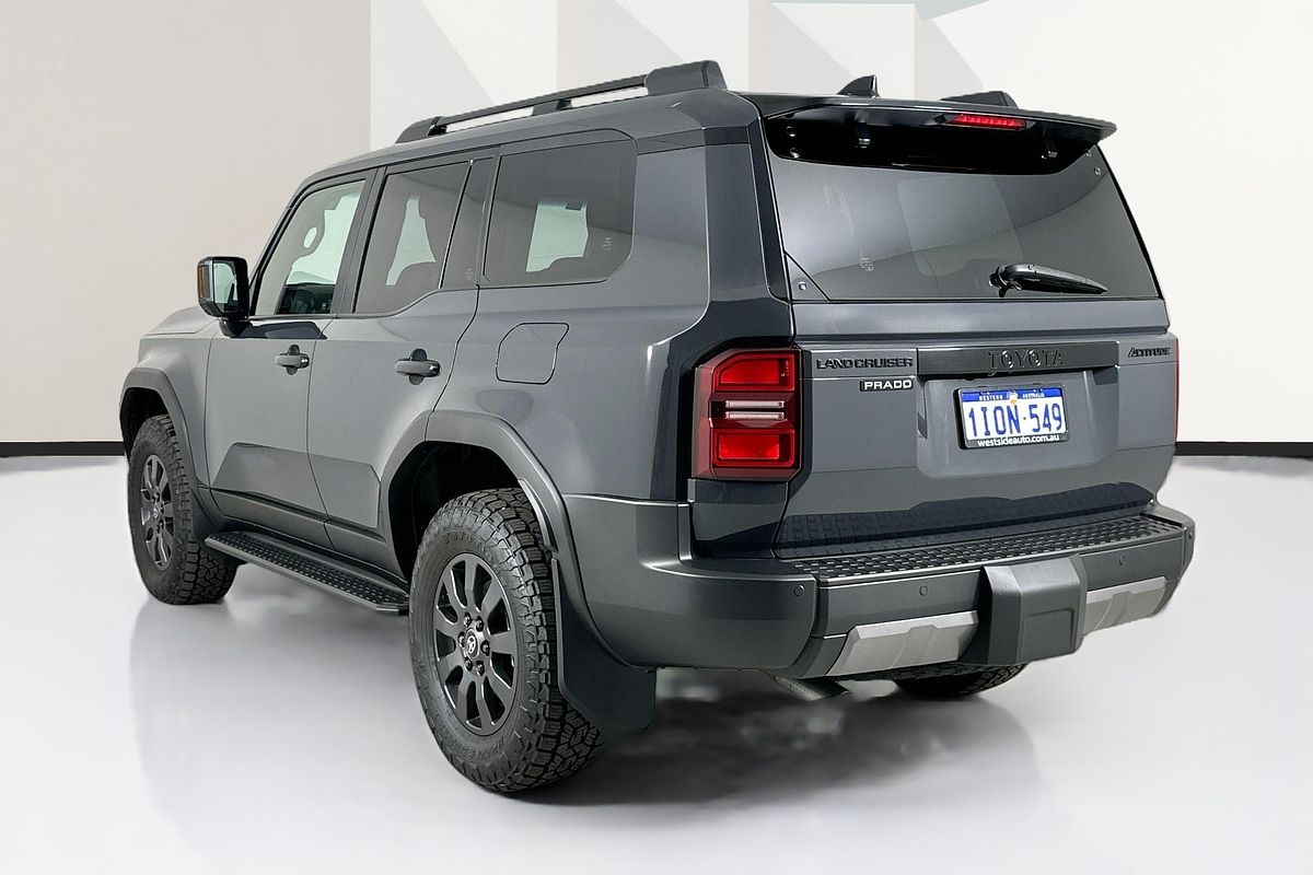 2024 Toyota Landcruiser Prado Altitude GDJ251R