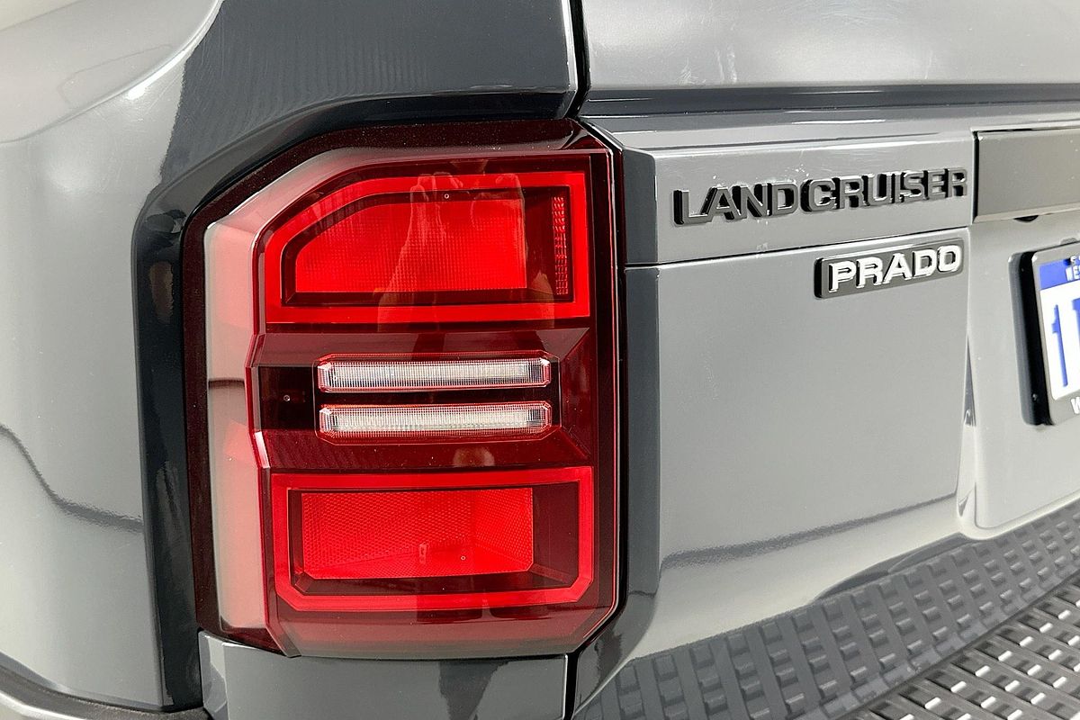 2024 Toyota Landcruiser Prado Altitude GDJ251R