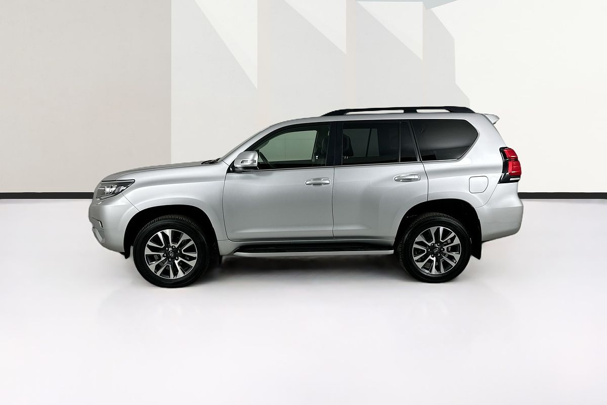 Vehicle photo 5
