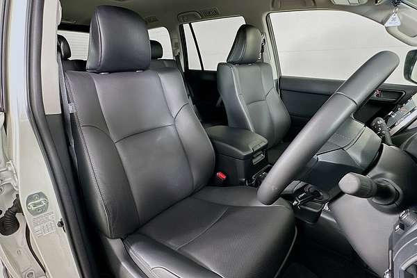 2023 Toyota LANDCRUISER PRADO GXL PREMIUM INTERIOR GDJ150R