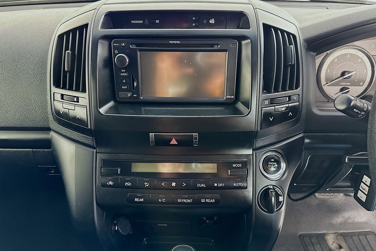 2015 Toyota Landcruiser GXL VDJ200R