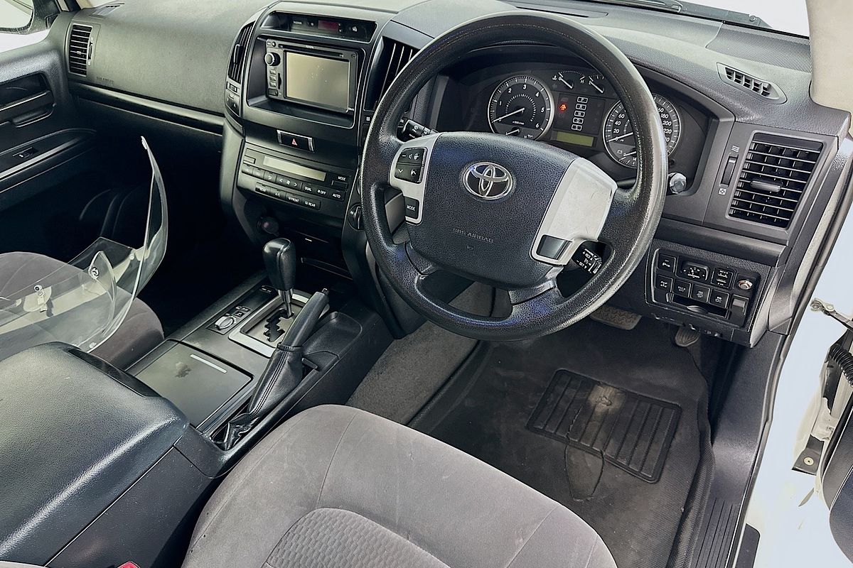 2015 Toyota Landcruiser GXL VDJ200R