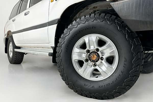 2006 Toyota LANDCRUISER (4x4) HZJ105R UPGRADE