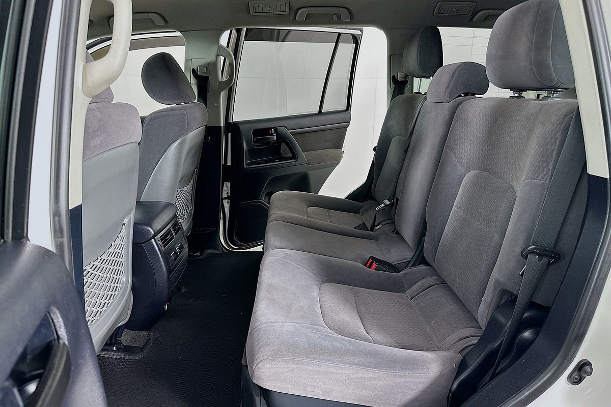 2015 Toyota Landcruiser GXL VDJ200R