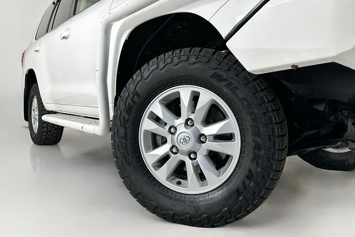 2015 Toyota Landcruiser GXL VDJ200R