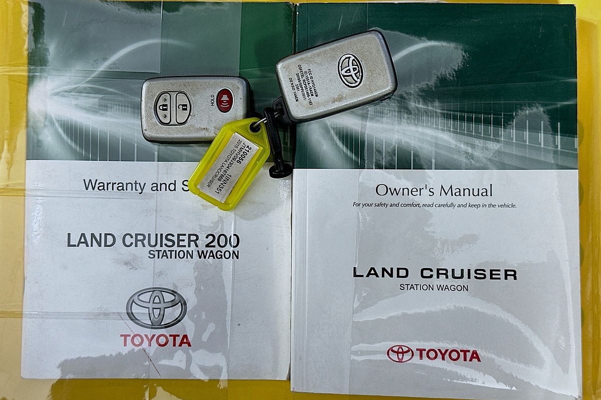 2015 Toyota Landcruiser GXL VDJ200R