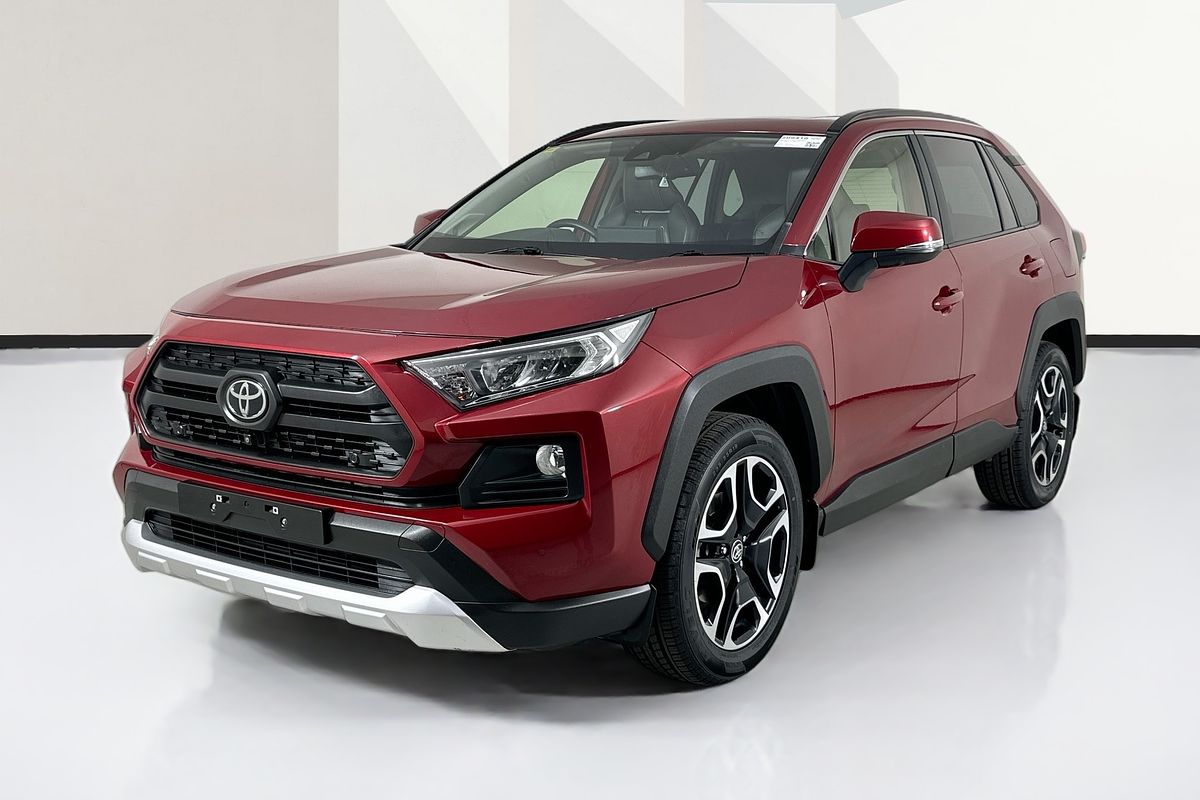 Vehicle photo 4
