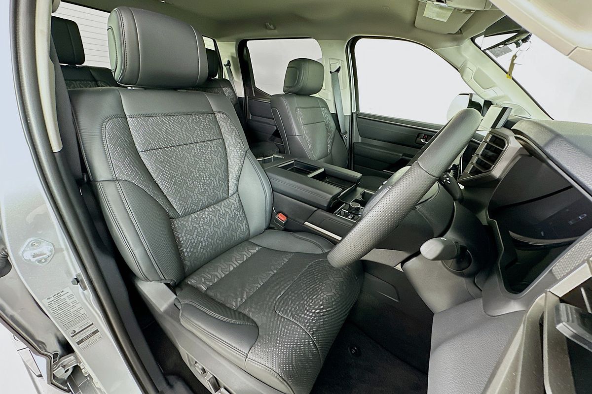 2024 Toyota Tundra Limited VXKH75L 4X4