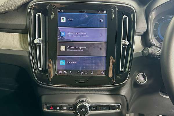 2023 Volvo XC40 ULTIMATE B5 DARK MHEV 536 MY23B