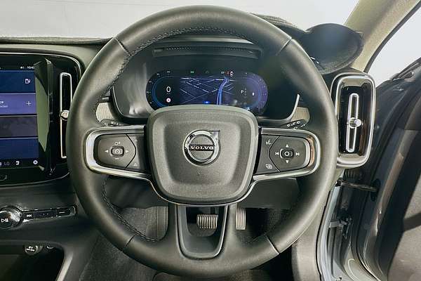 2023 Volvo XC40 ULTIMATE B5 DARK MHEV 536 MY23B