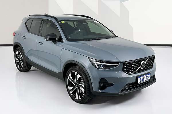 2023 Volvo XC40 ULTIMATE B5 DARK MHEV 536 MY23B