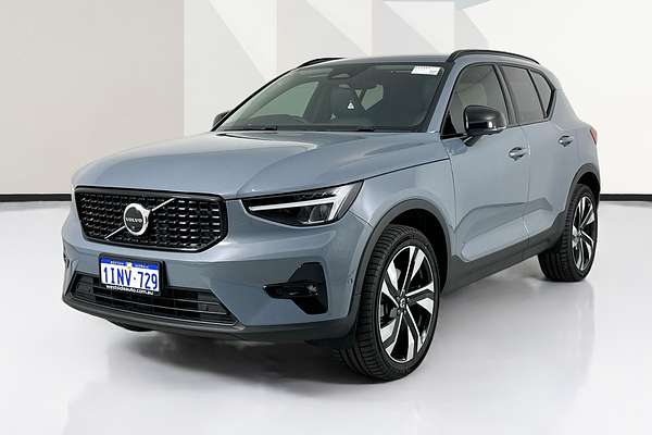 2023 Volvo XC40 ULTIMATE B5 DARK MHEV 536 MY23B
