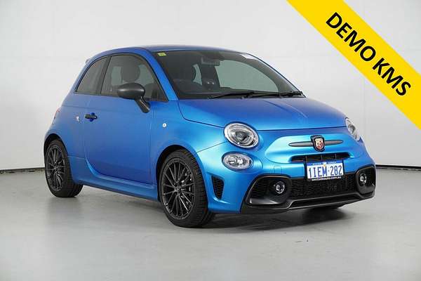 2023 Abarth 695 Competizione Series 10