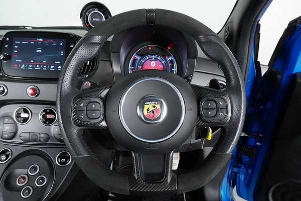 2023 Abarth 695 Competizione Series 10