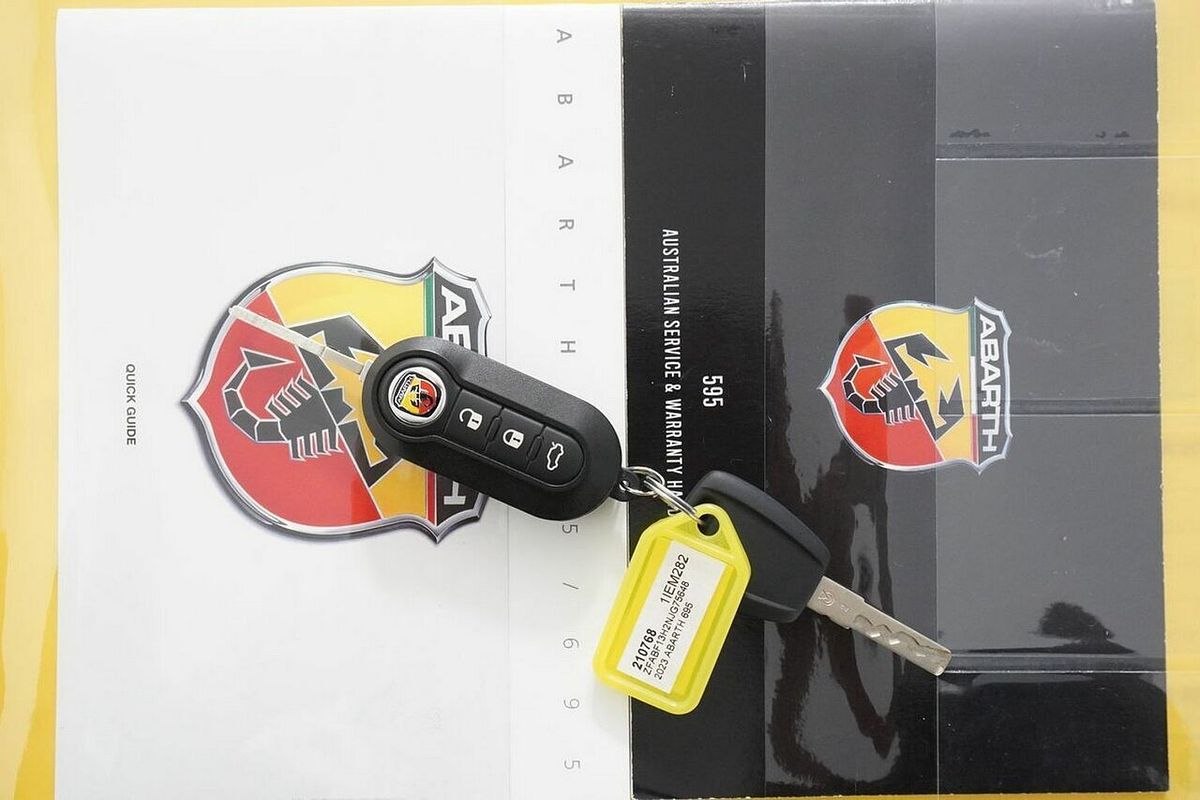 2023 Abarth 695 Competizione Series 10