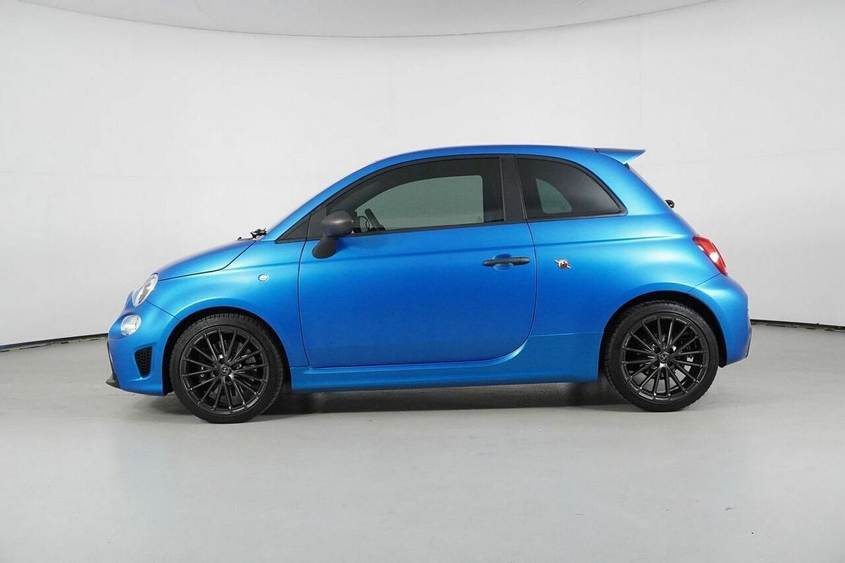 2023 Abarth 695 Competizione Series 10