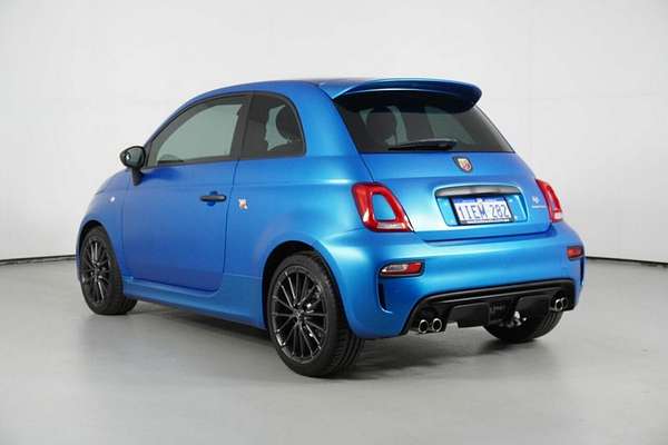 2023 Abarth 695 Competizione Series 10