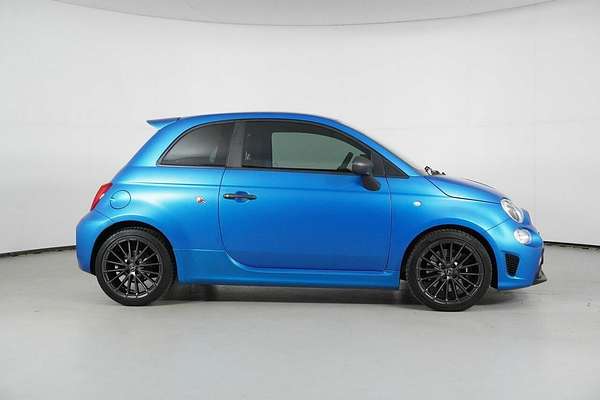 2023 Abarth 695 Competizione Series 10