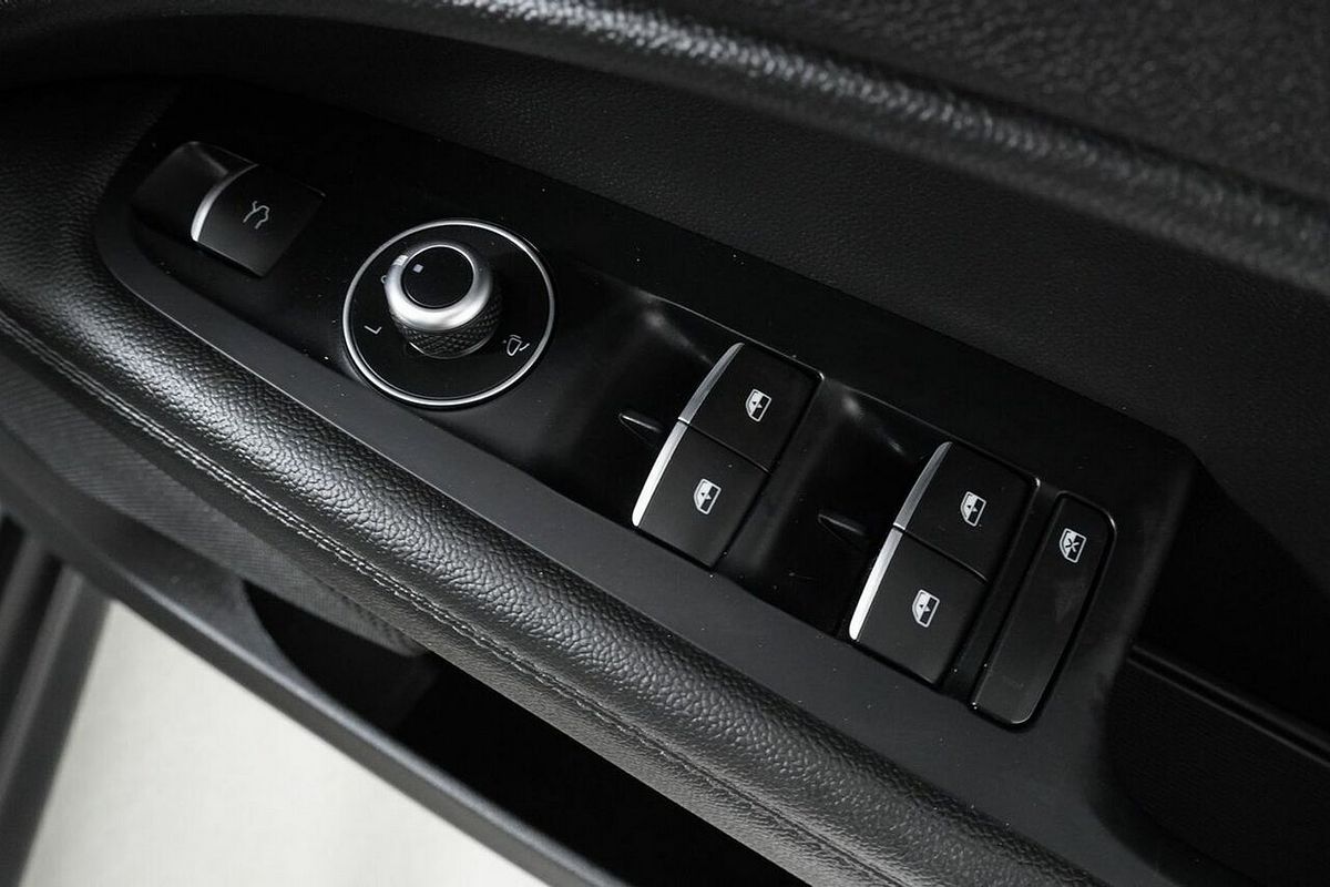2019 Alfa Romeo Stelvio 949
