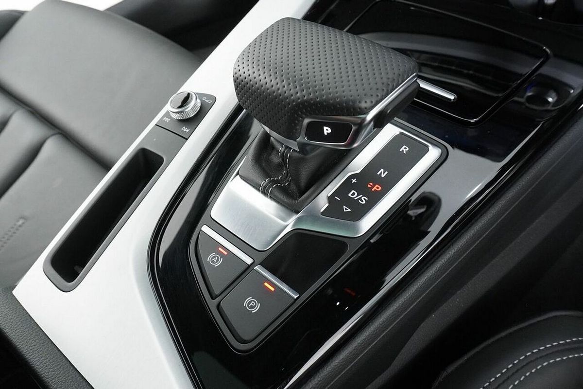 2023 Audi A4 45 TFSI Quattro S Line Mhev 8W MY23