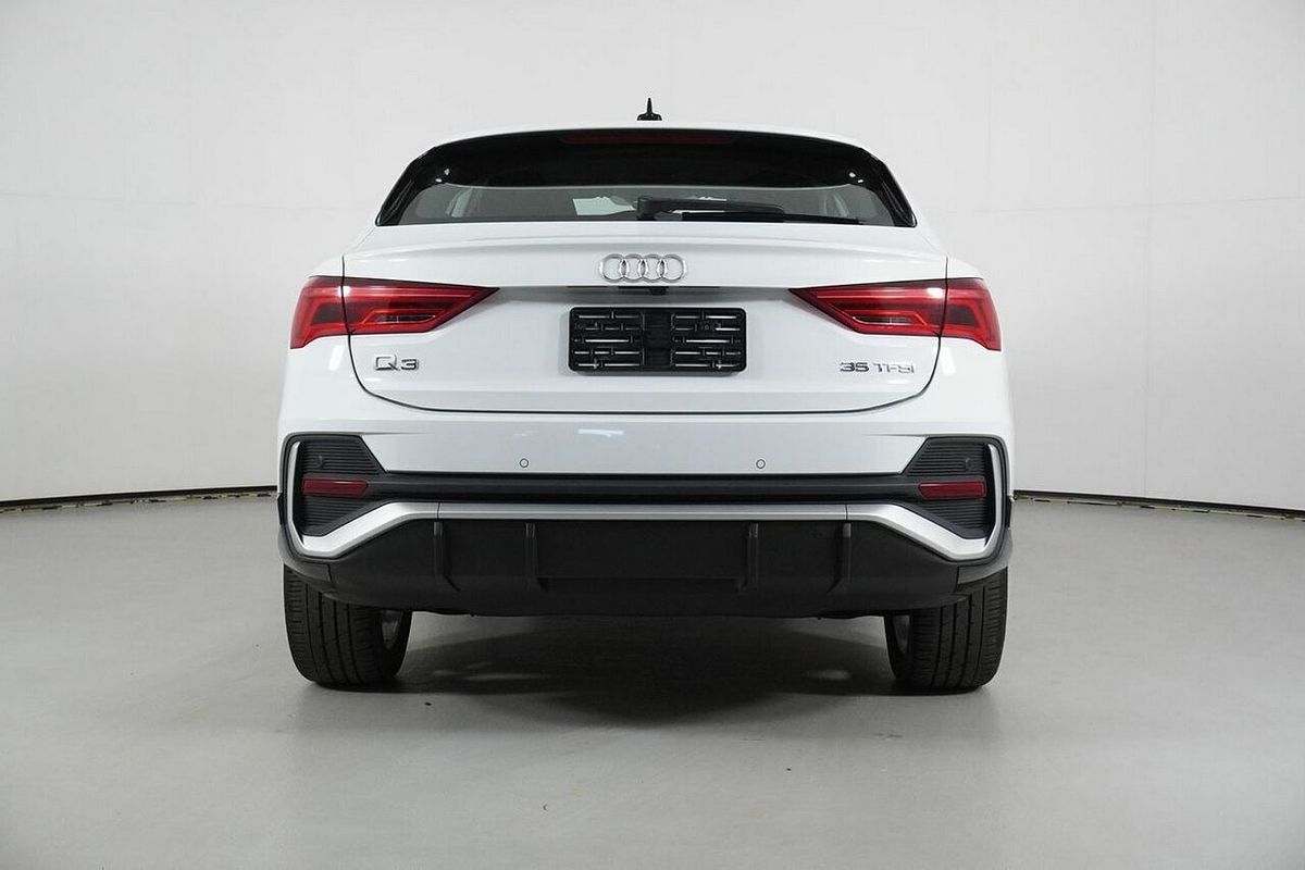 2022 Audi Q3 35 TFSI F3 MY22