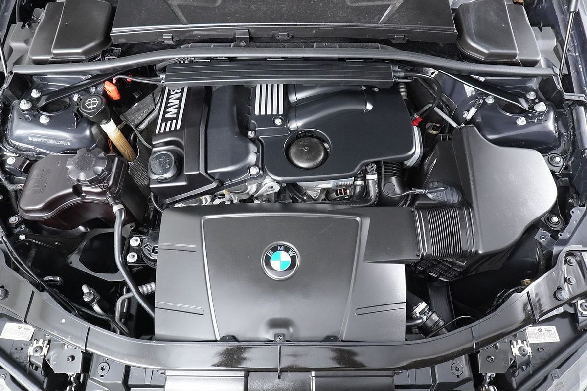 2007 BMW 320i E90