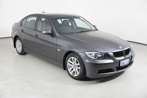 2007 BMW 320i E90