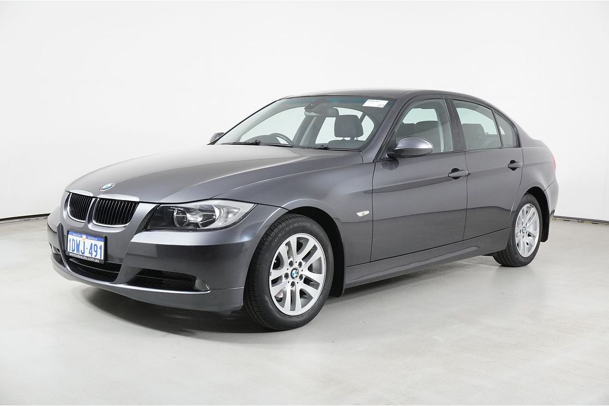 2007 BMW 320i E90