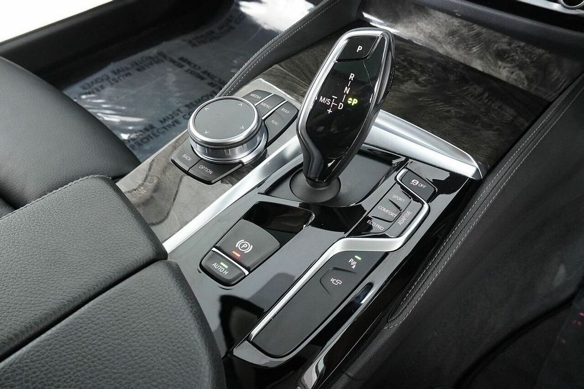 2019 BMW 530i Luxury Line G30 MY18