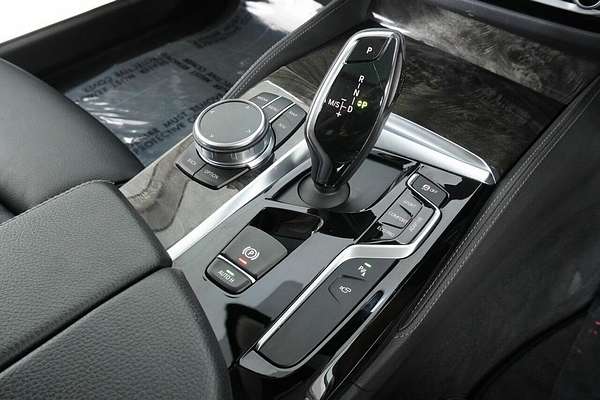 2019 BMW 530i Luxury Line G30 MY18