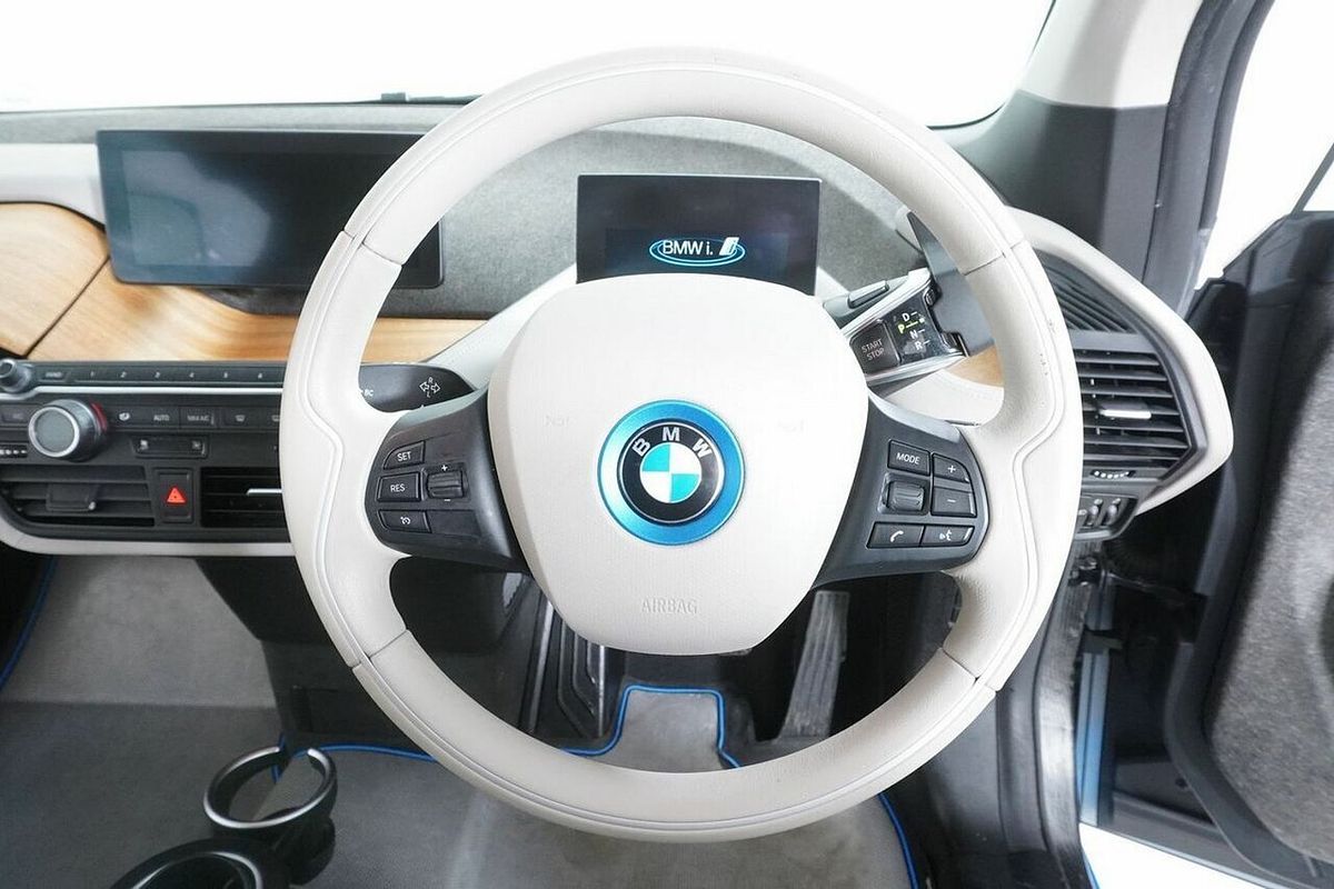 2016 BMW i3 IO1