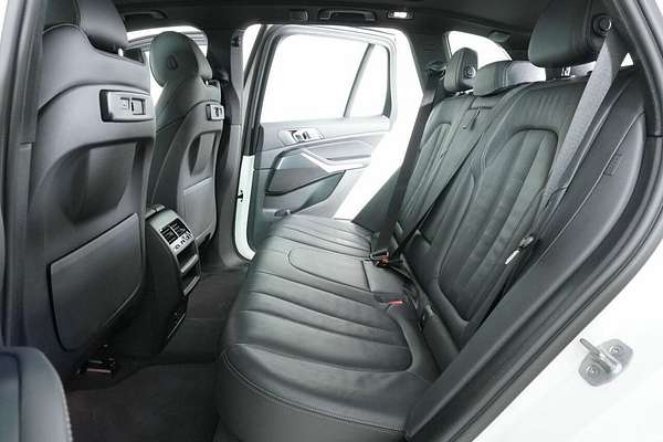 2022 BMW X5 xDrive30d M Sport G05