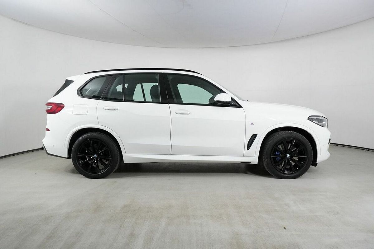 2022 BMW X5 xDrive30d M Sport G05