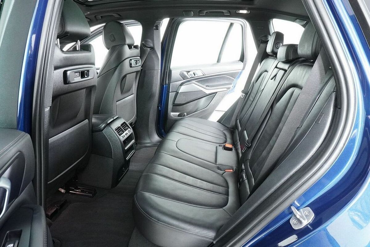 2022 BMW X5 xDrive30d M Sport G05