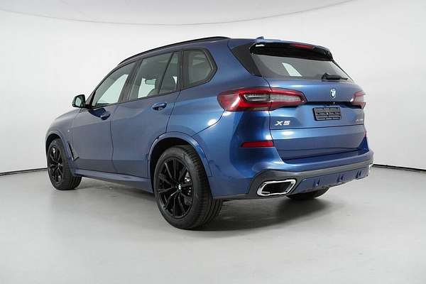 2022 BMW X5 xDrive30d M Sport G05