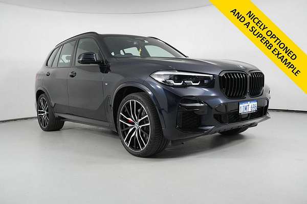 2022 BMW X5 xDrive30d M Sport G05