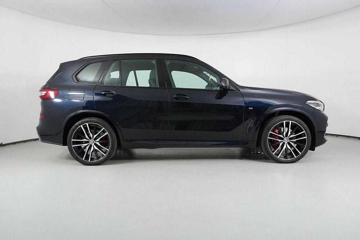 2022 BMW X5 xDrive30d M Sport G05