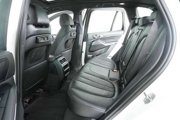 2022 BMW X5 xDrive30d M Sport G05