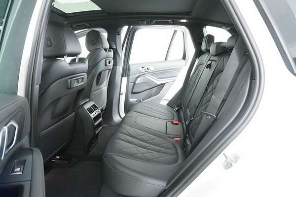 2023 BMW X5 xDrive30d M Sport G05