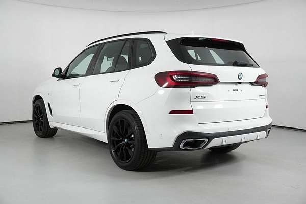 2022 BMW X5 xDrive30d M Sport G05