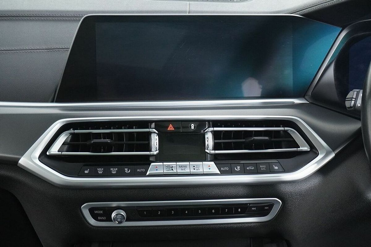 2020 BMW X6 xDrive40i M Sport G06