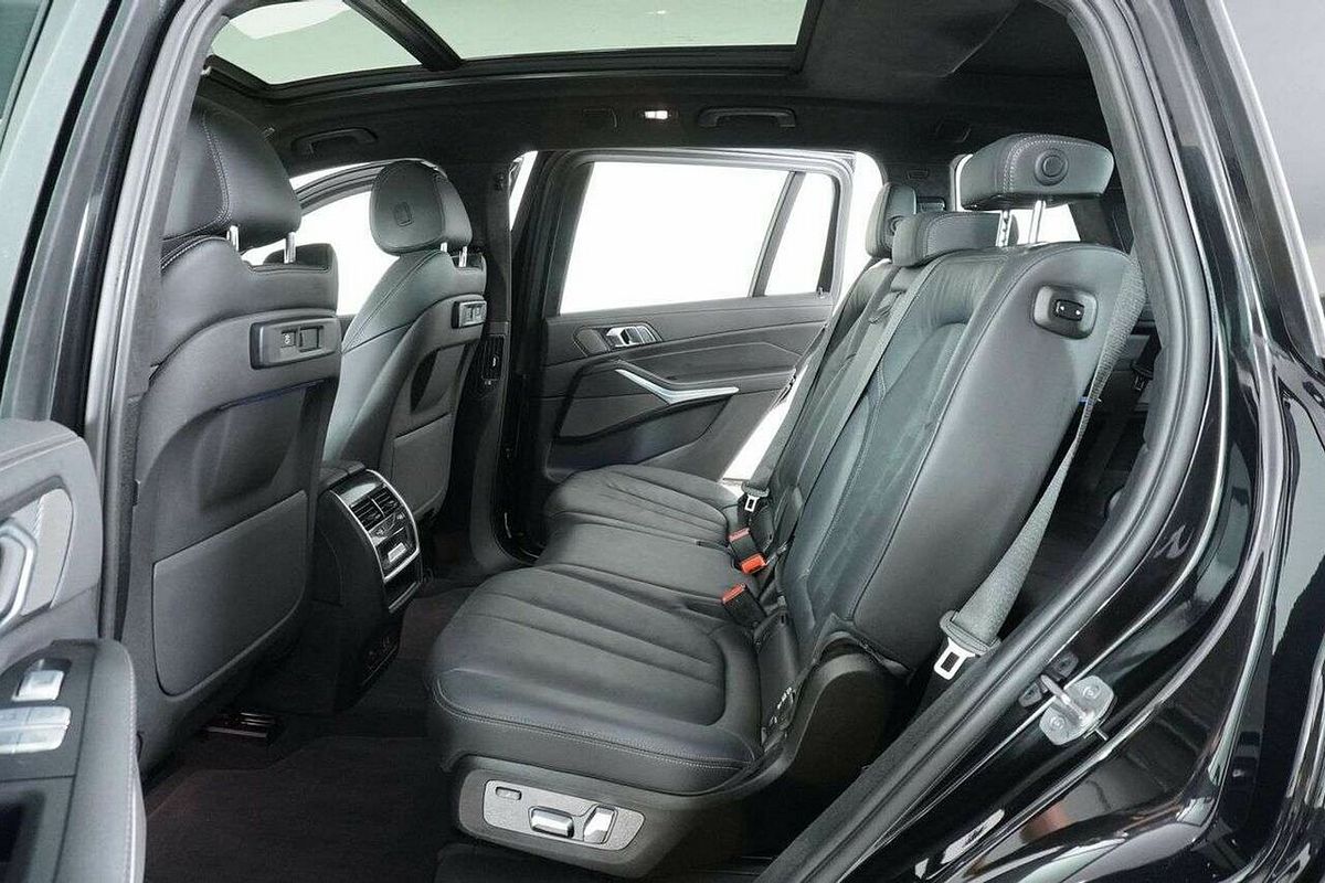 2022 BMW X7 xDrive30d M Sport G07