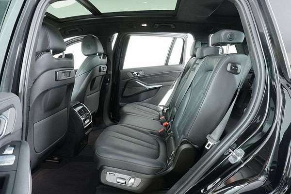2022 BMW X7 xDrive30d M Sport G07