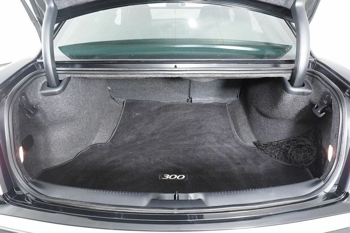 2020 Chrysler 300 C Luxury MY20