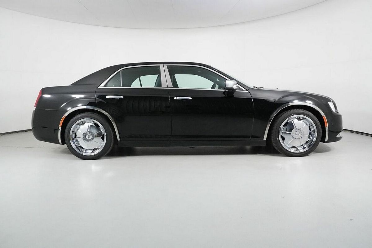 2020 Chrysler 300 C Luxury MY20