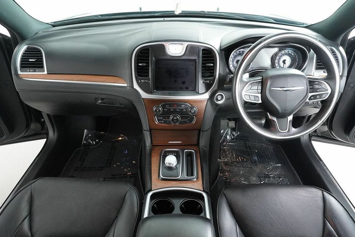 2020 Chrysler 300 C Luxury MY20